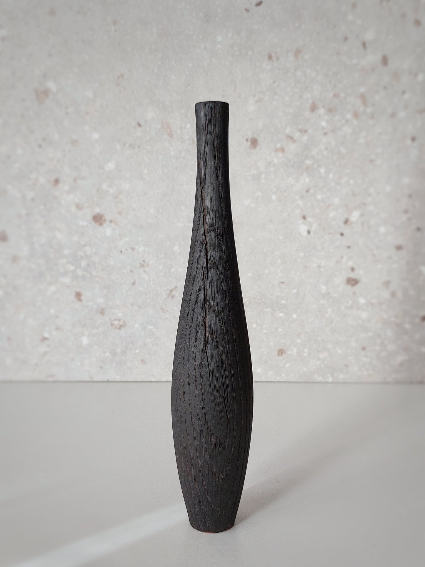 B03 European Oak Wood Vase