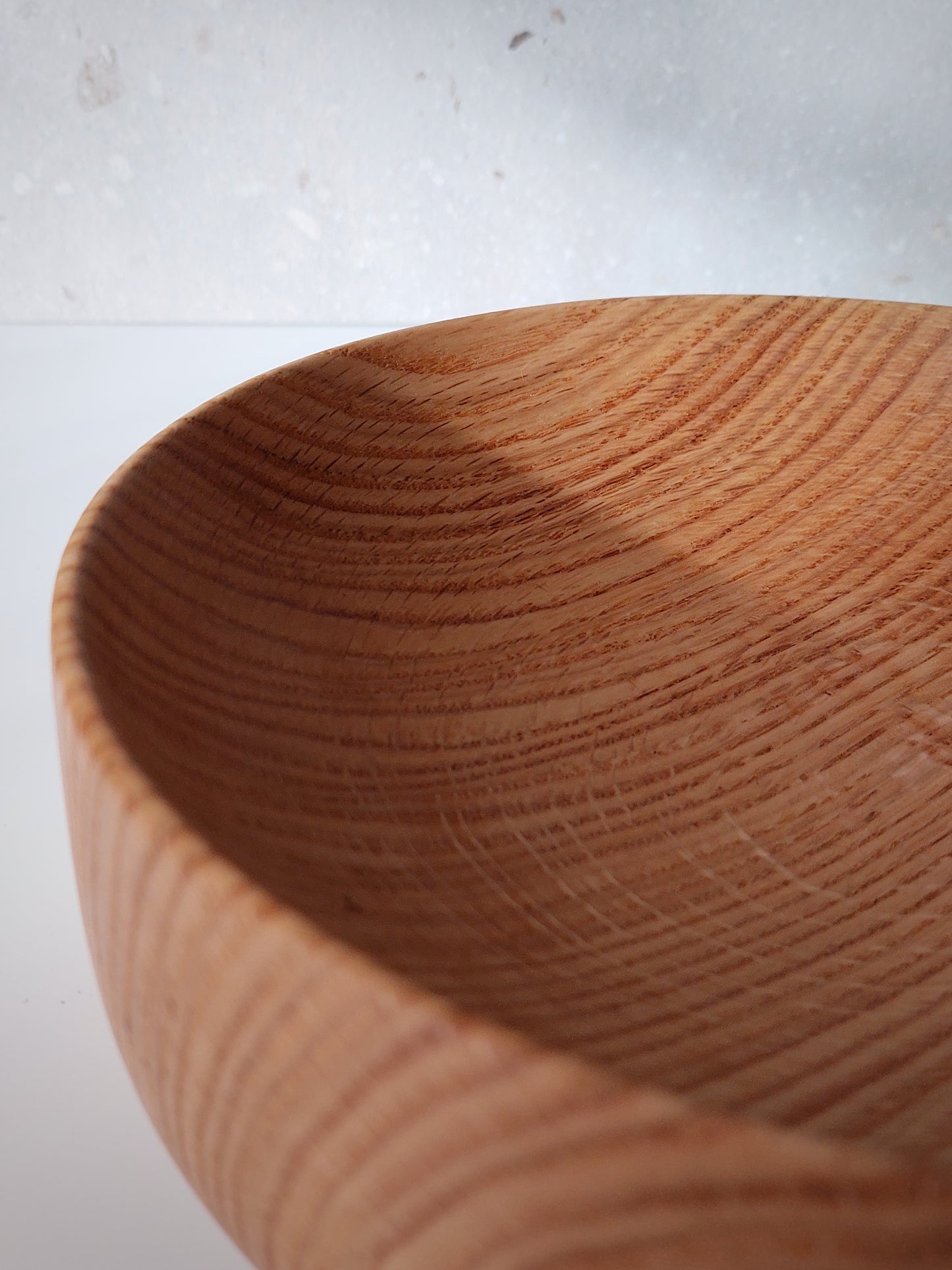 A06 Cuenco de madera de Roble Europeo