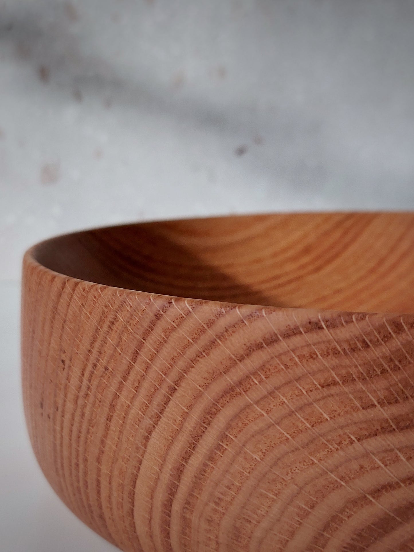 A06 Cuenco de madera de Roble Europeo
