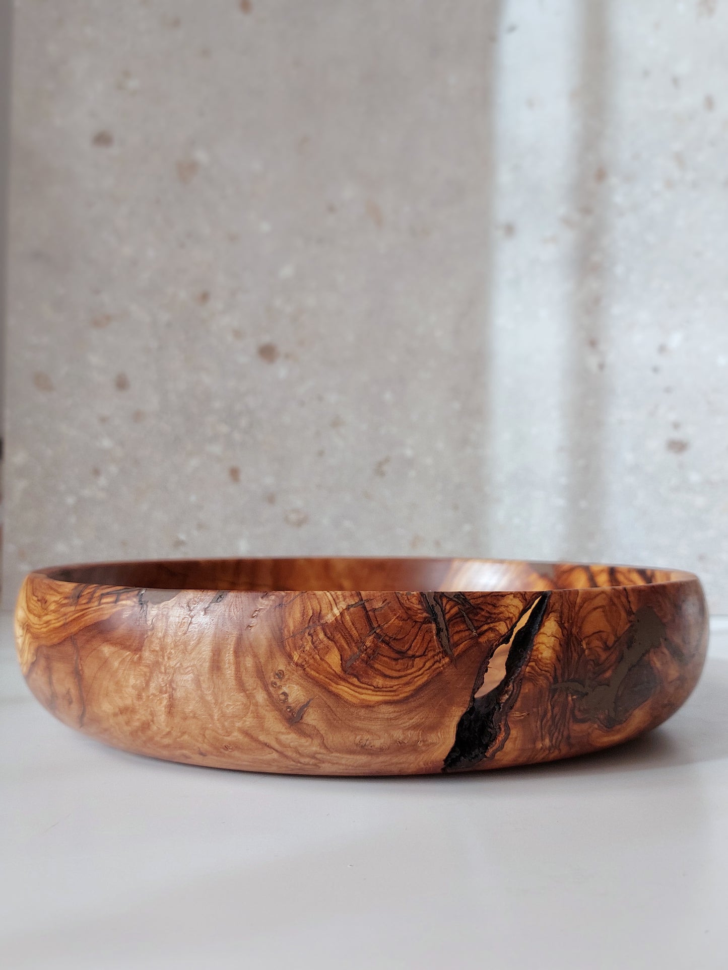 A03 Cuenco de madera de Olivo