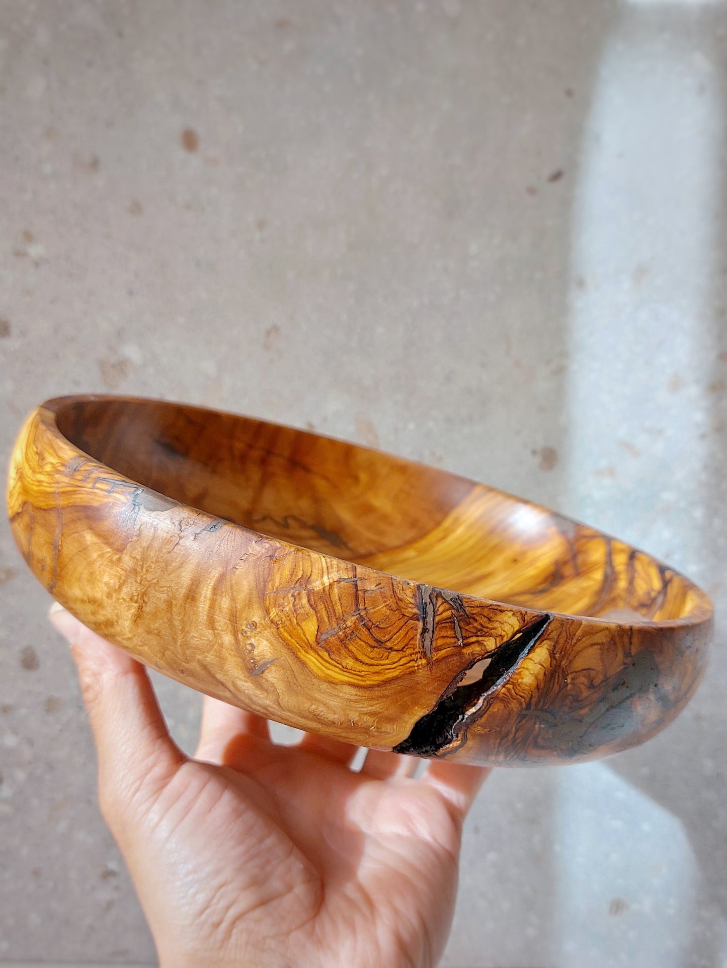 A03 Cuenco de madera de Olivo