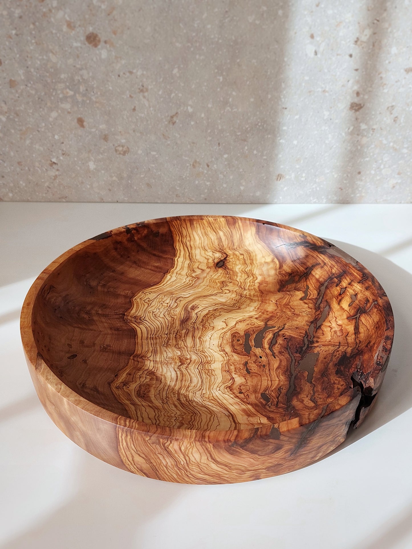 A04 Centro de mesa de madera de Olivo