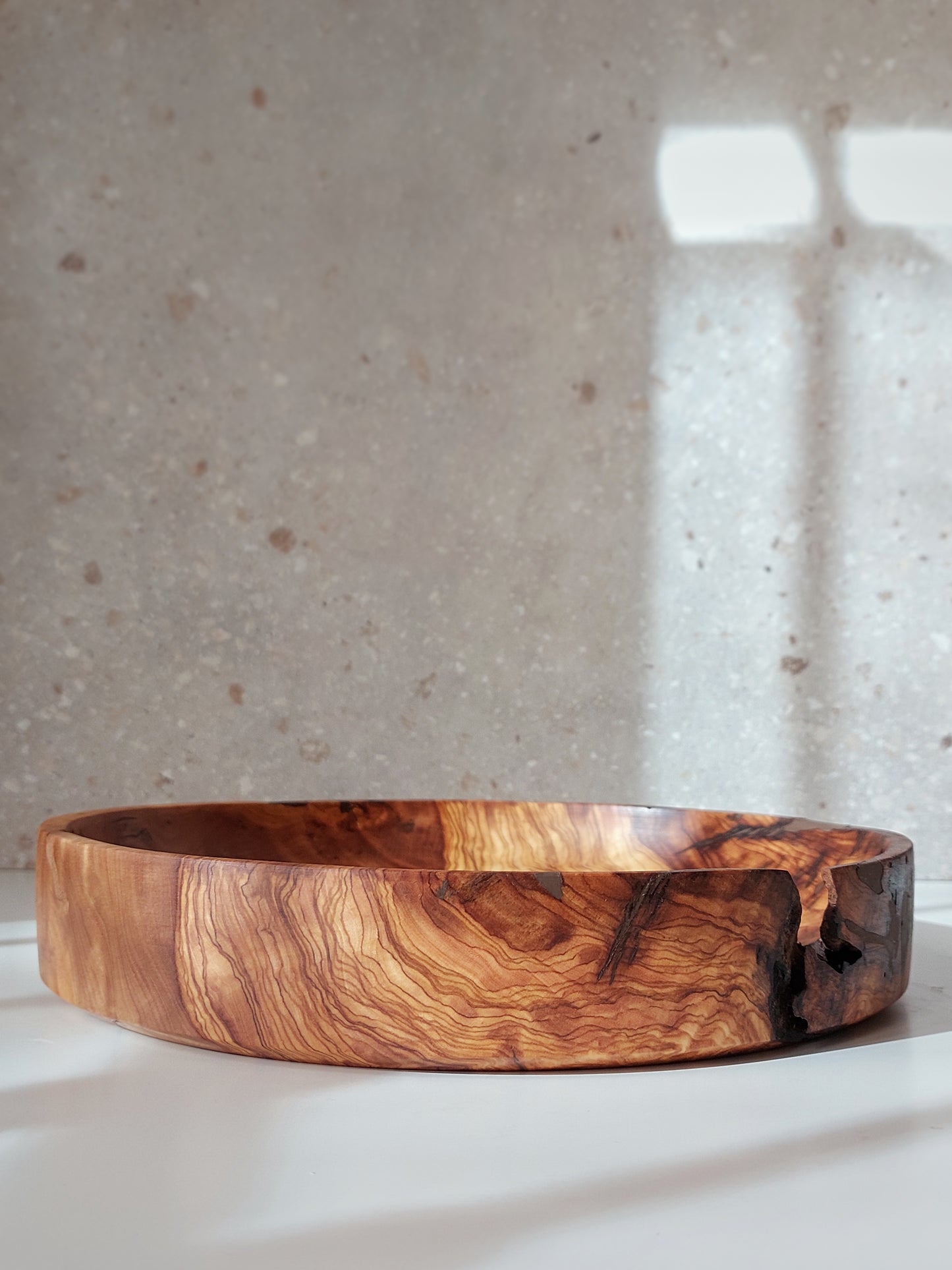 A04 Centro de mesa de madera de Olivo