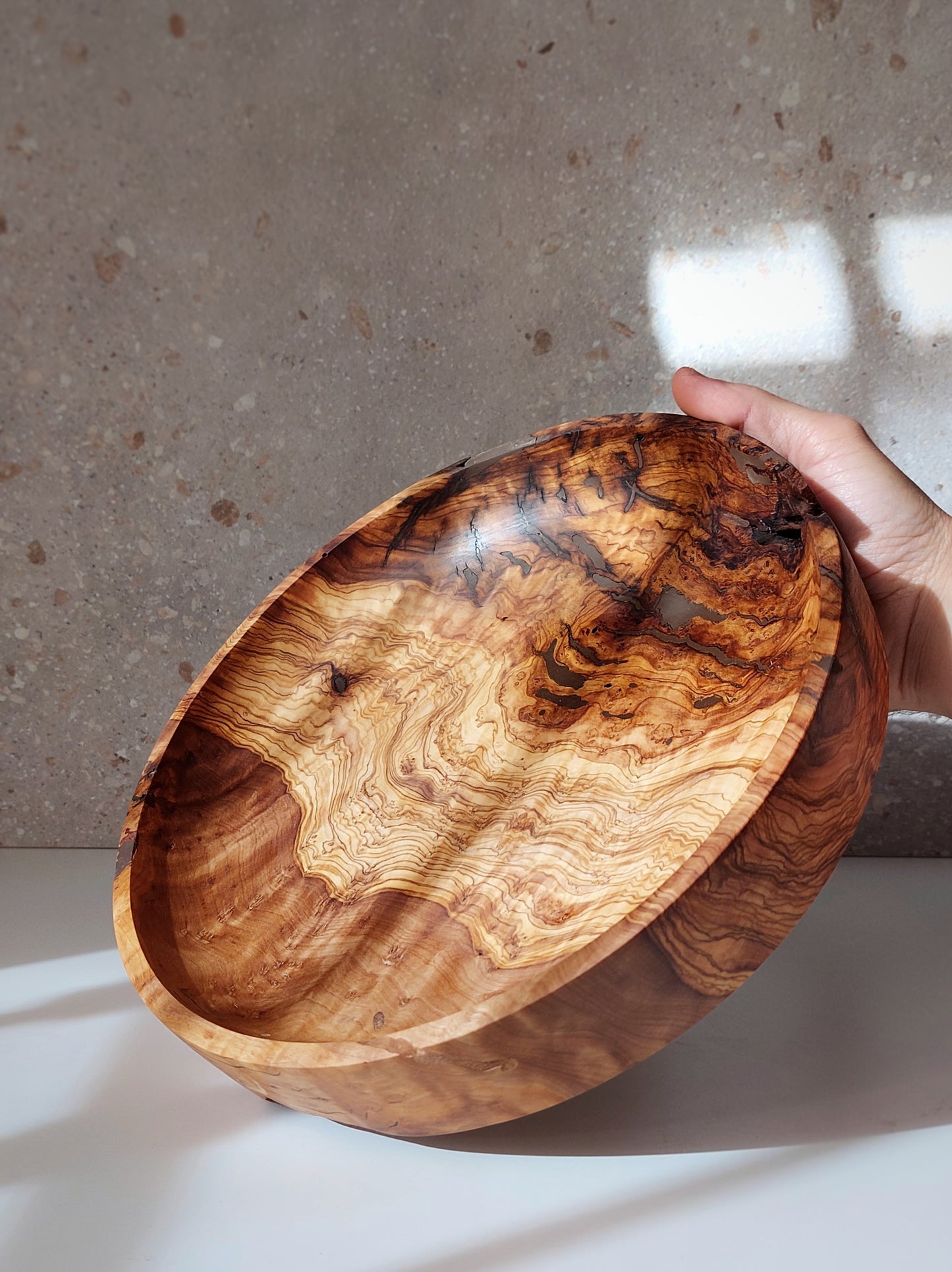 A04 Centro de mesa de madera de Olivo