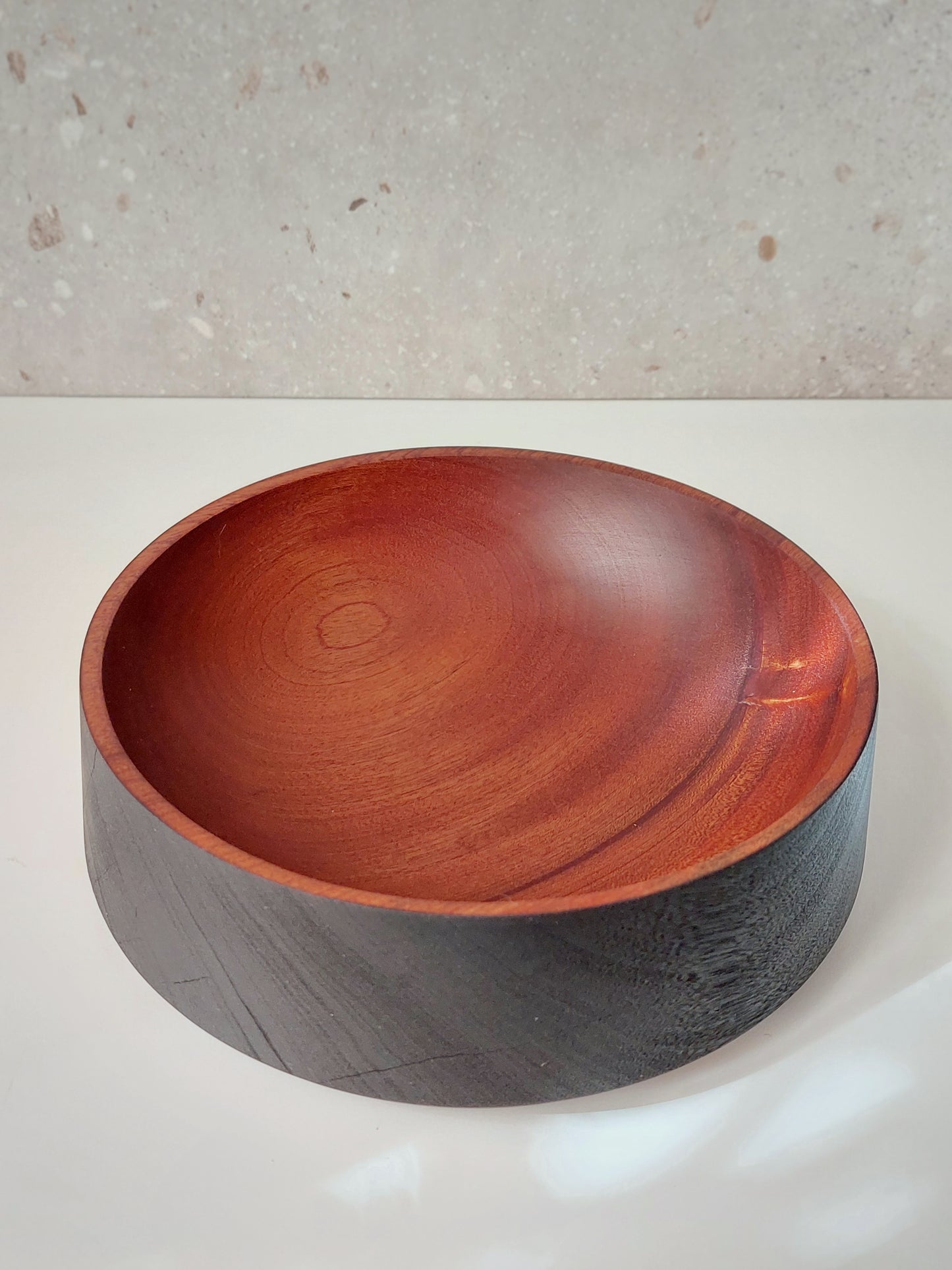 A18 Cuenco de madera de Sapeli