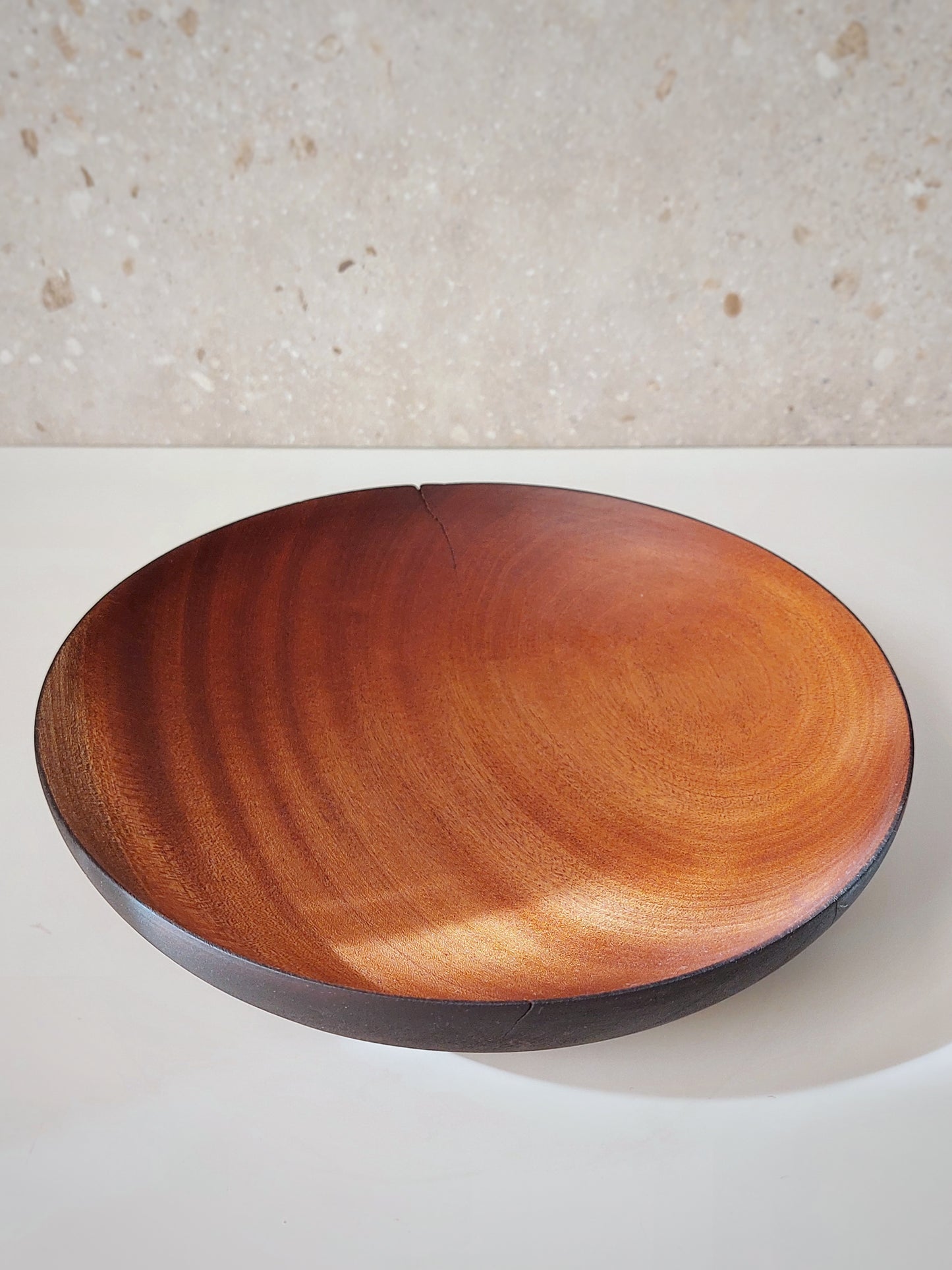 A20 Sapeli wood centerpiece