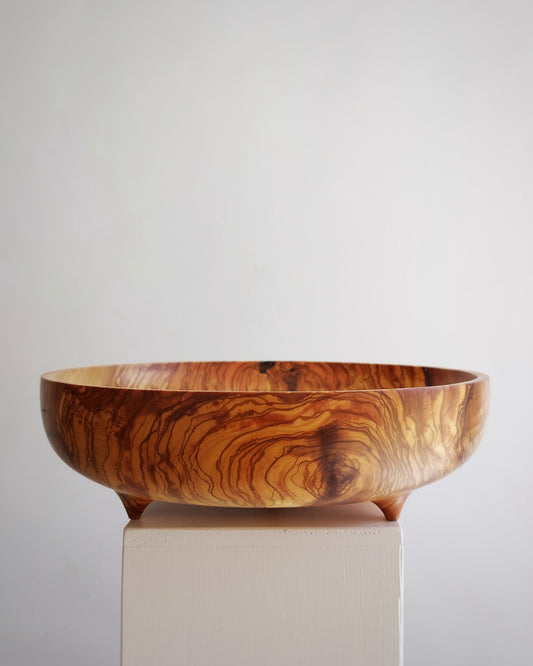 A38 Olive wood centerpiece