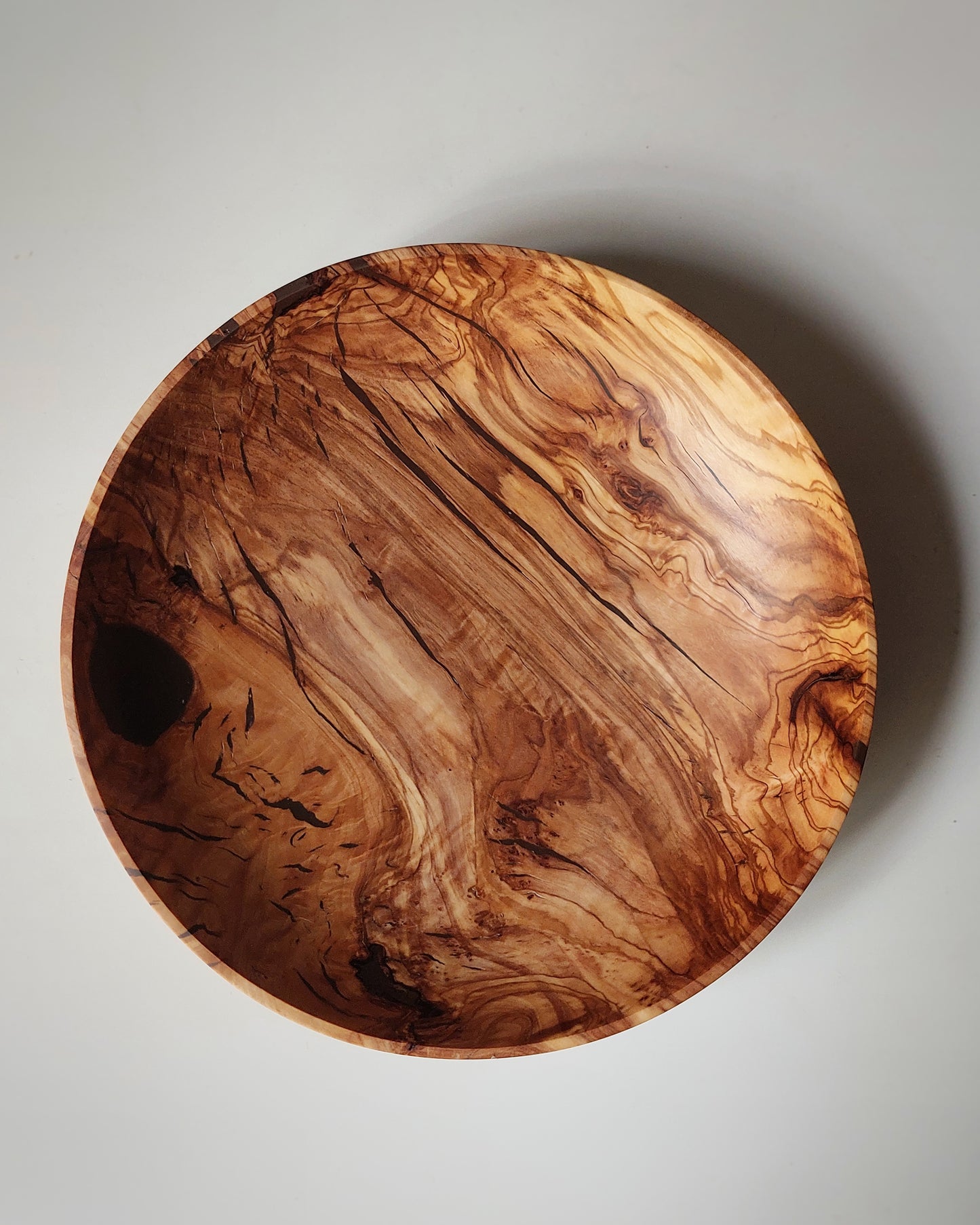 A33 Olive wood centerpiece