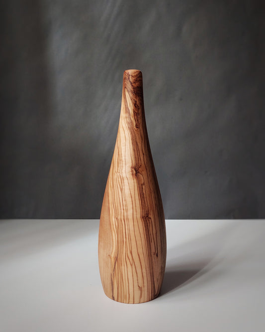 B34 Olive wood vase