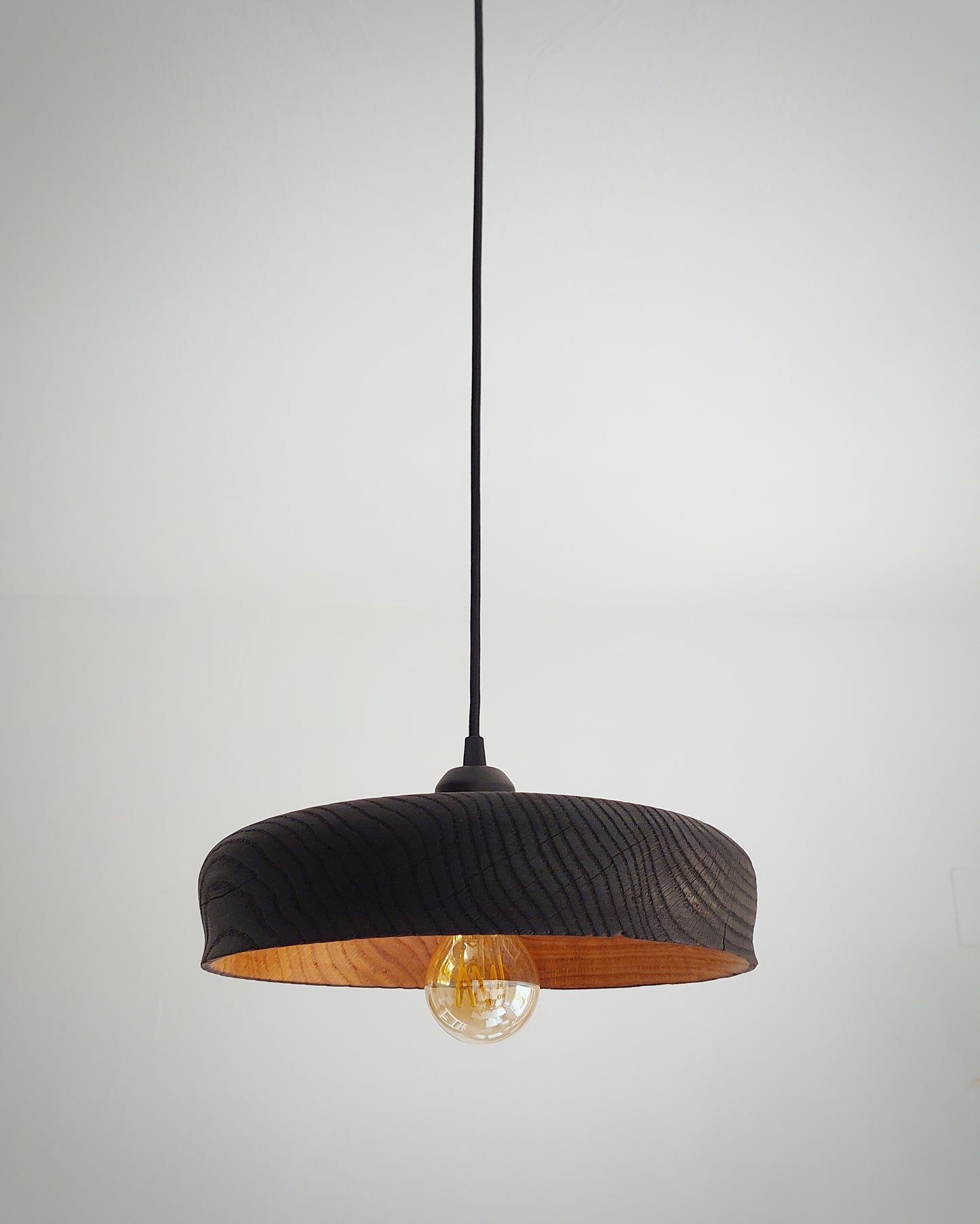 L01 European Oak Lamp