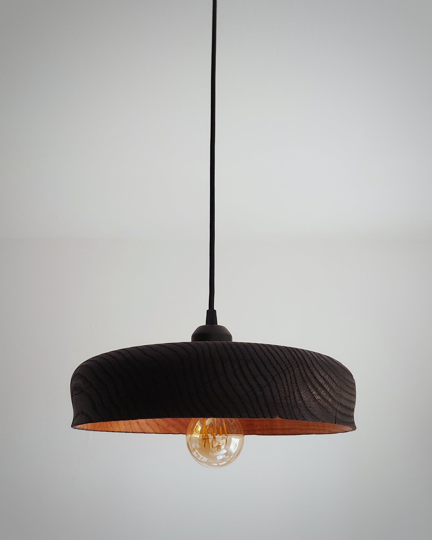 L01 European Oak Lamp