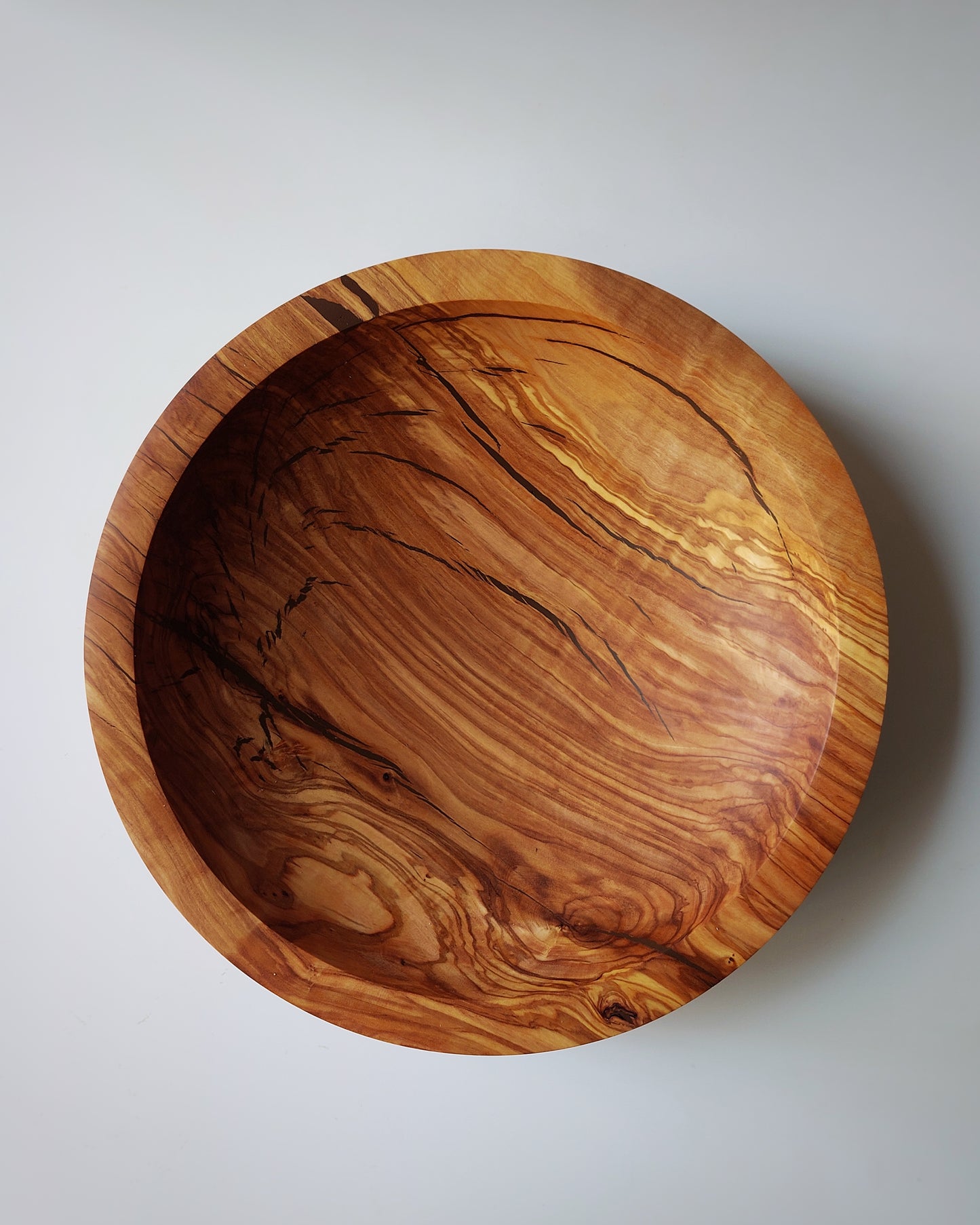 A45 Spanish Olive Wood Centerpiece