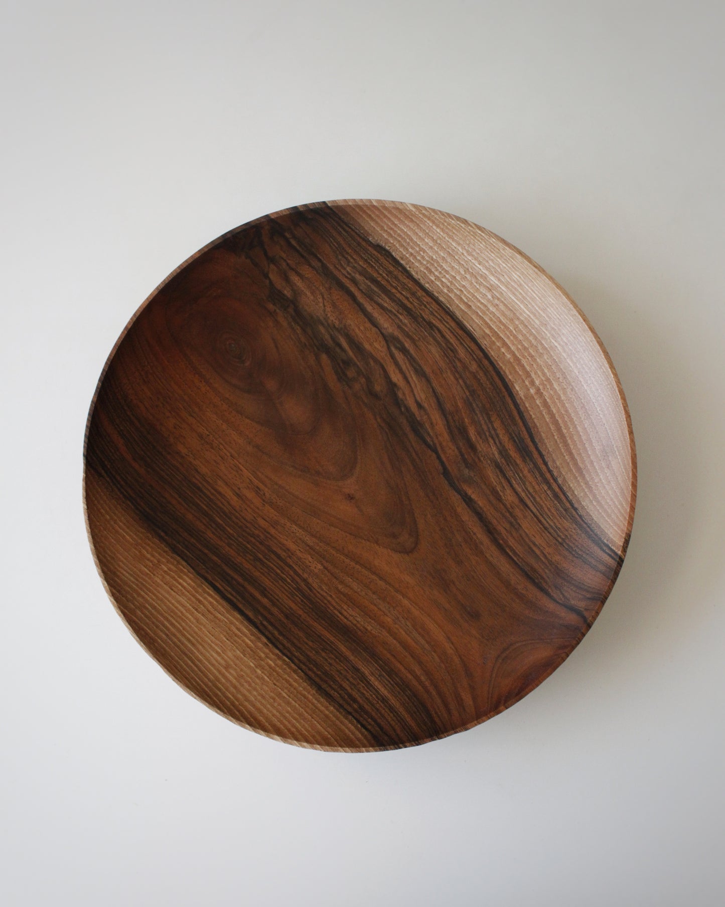 A111 Iberian Walnut wood center