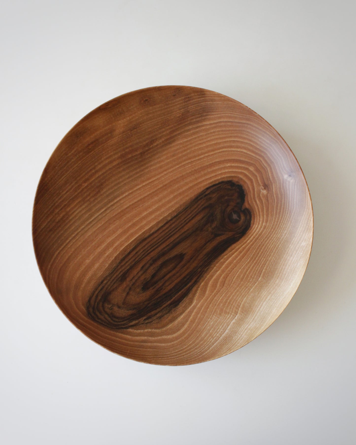 A114 Iberian Walnut wood center