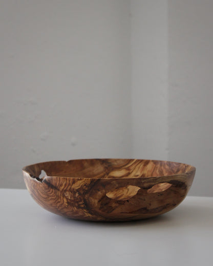 A124 Spanish Olive Wood Centerpiece