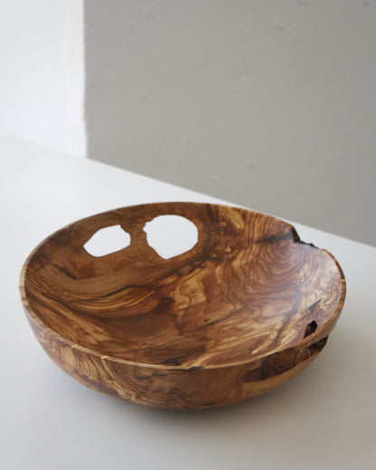 A124 Spanish Olive Wood Centerpiece