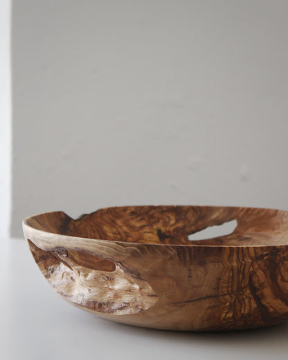 A124 Spanish Olive Wood Centerpiece