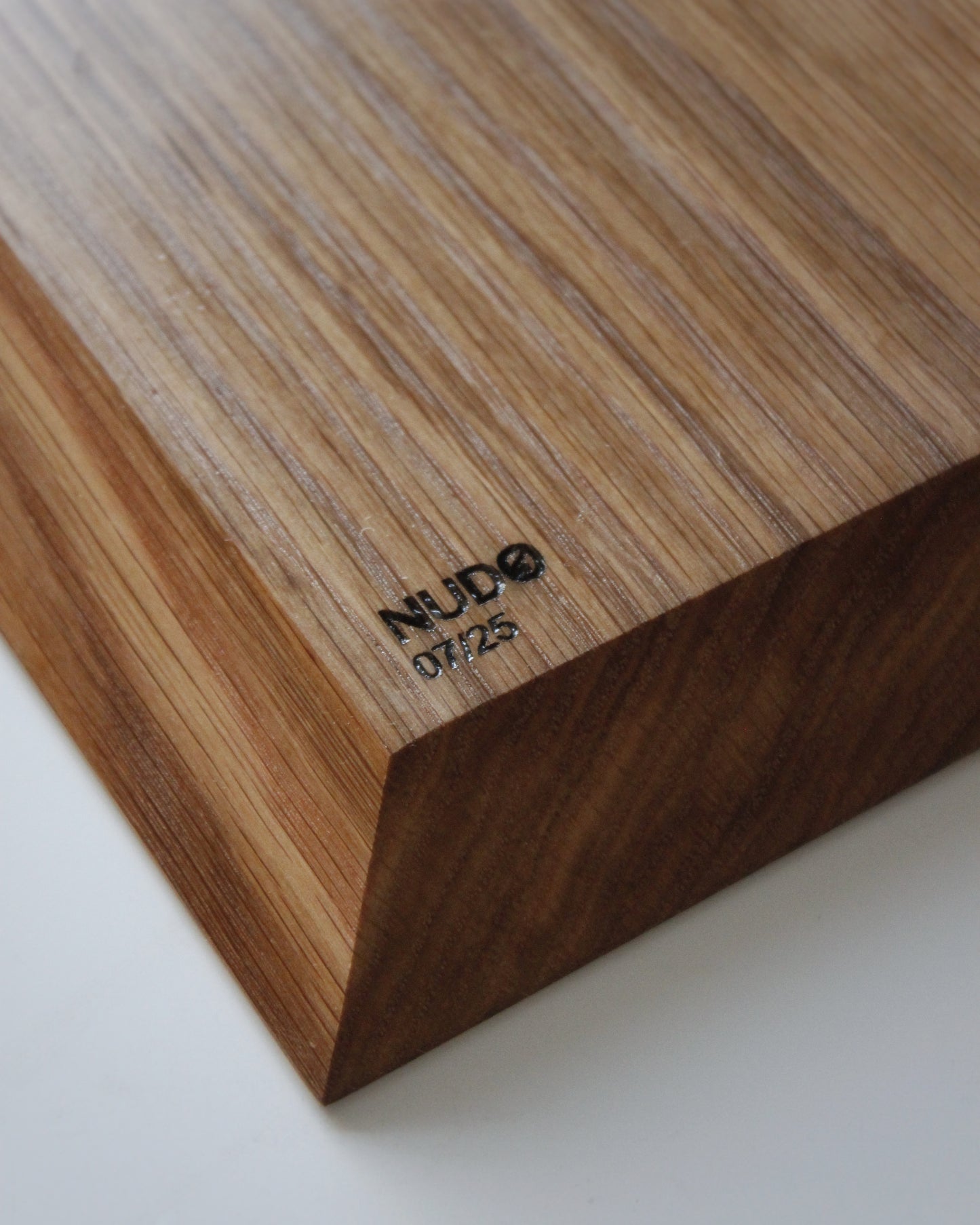 T22 American Oak Cutting or Serving Board