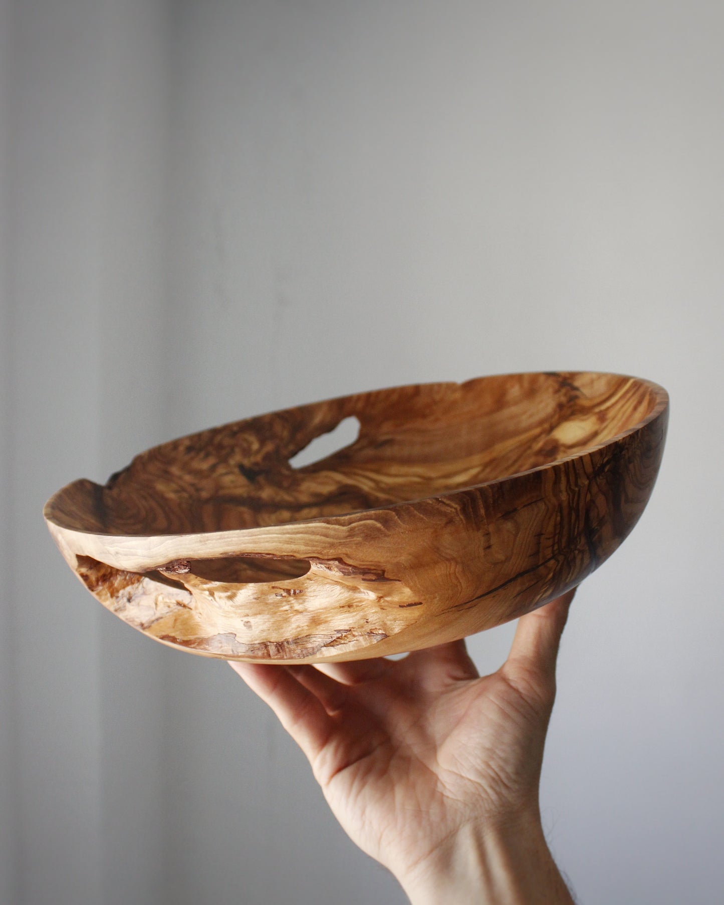 A124 Spanish Olive Wood Centerpiece