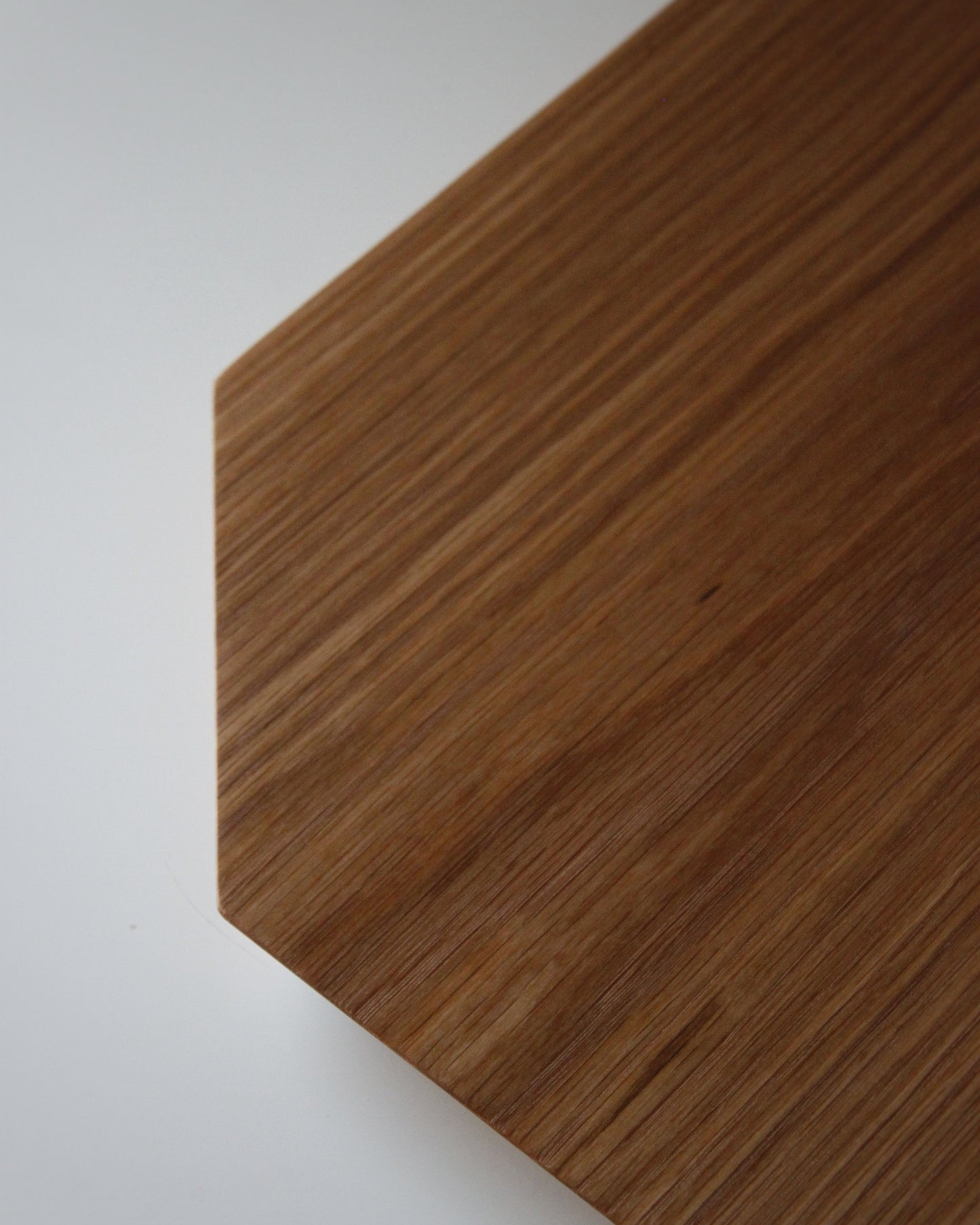 T22 American Oak Cutting or Serving Board