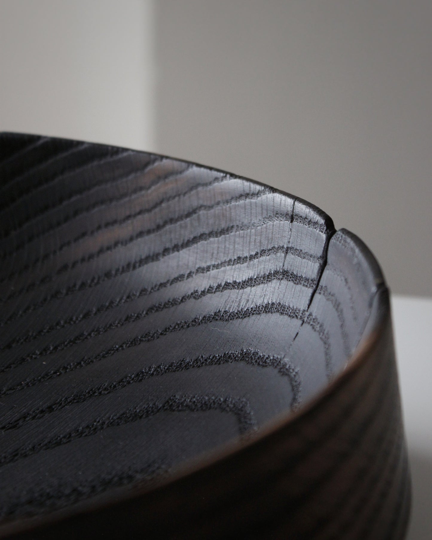 A234 Aged European Oak Wood Centerpiece