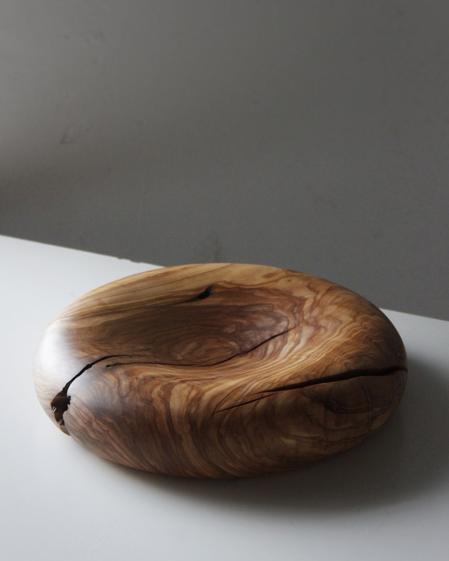 A203 Spanish Olive Wood Centerpiece