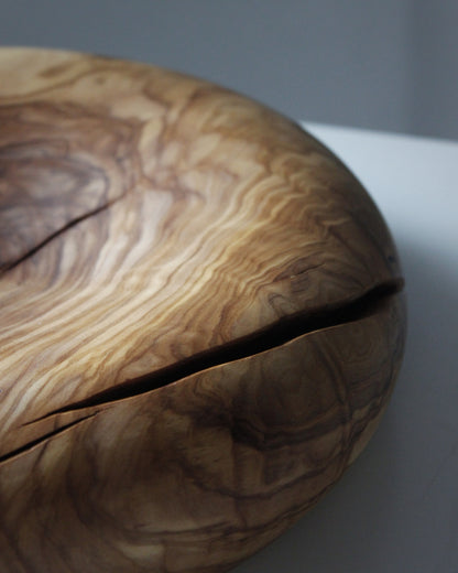 A203 Spanish Olive Wood Centerpiece