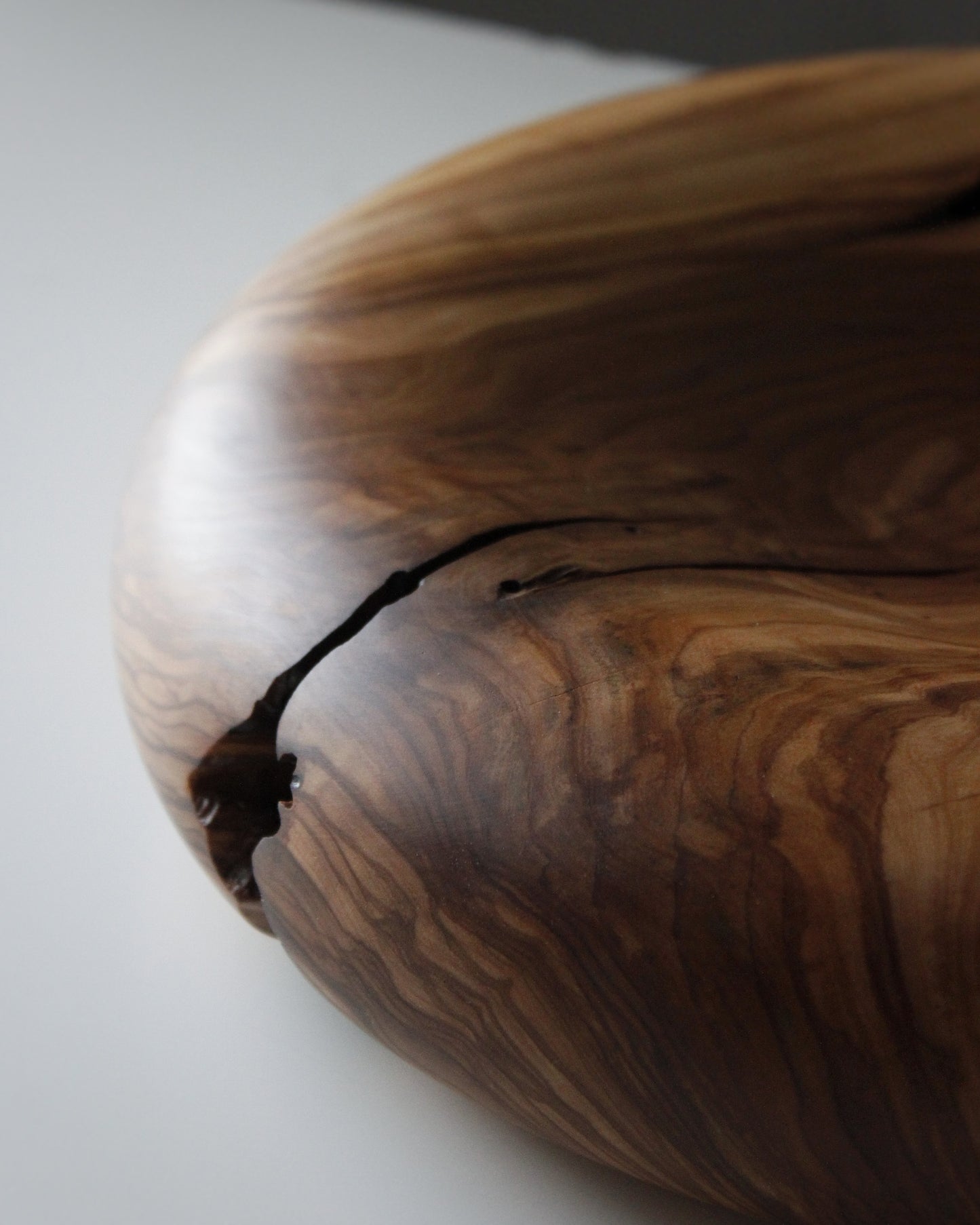 A203 Spanish Olive Wood Centerpiece