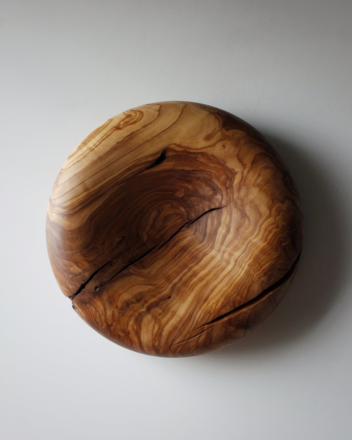 A203 Spanish Olive Wood Centerpiece