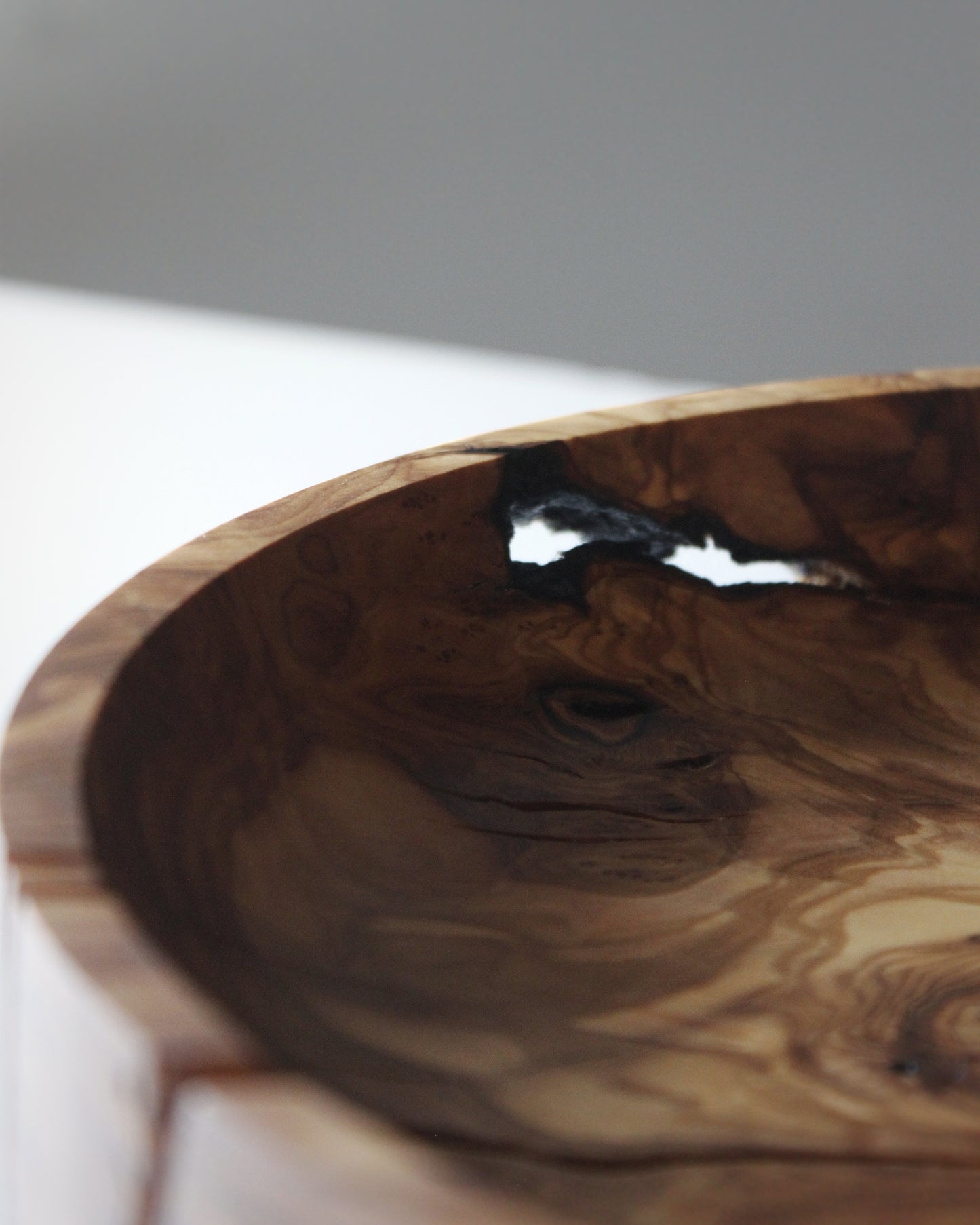 A217 Spanish Olive Wood Centerpiece