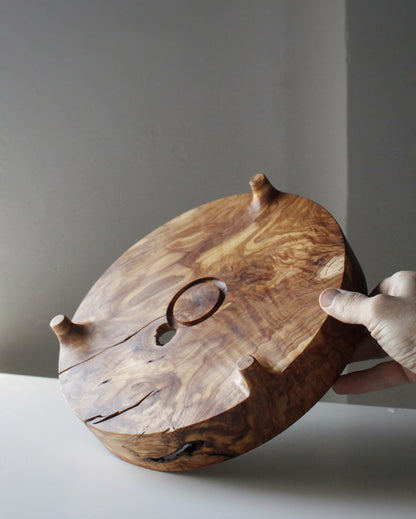 A217 Spanish Olive Wood Centerpiece