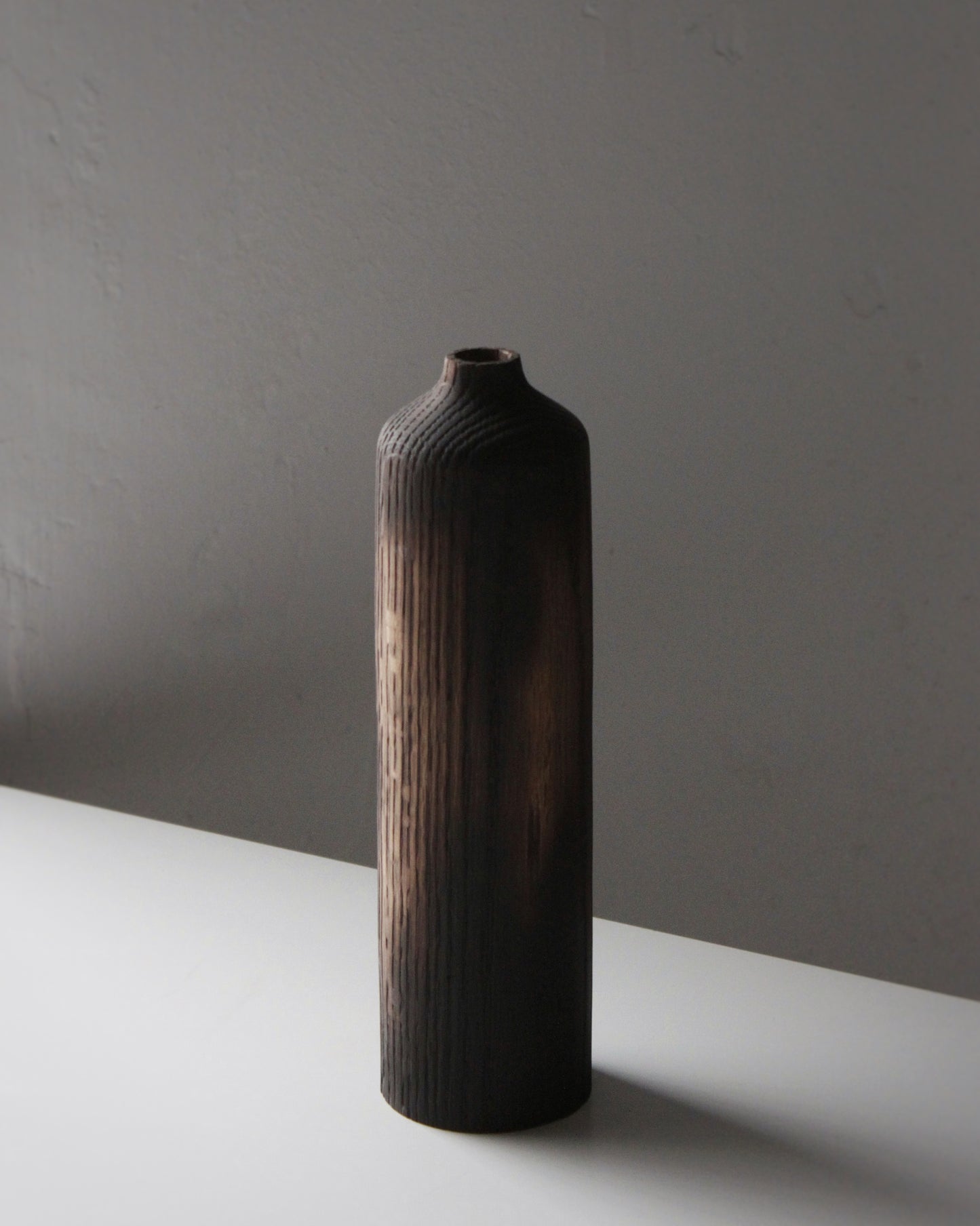 B52 Aged Red Oak Vase