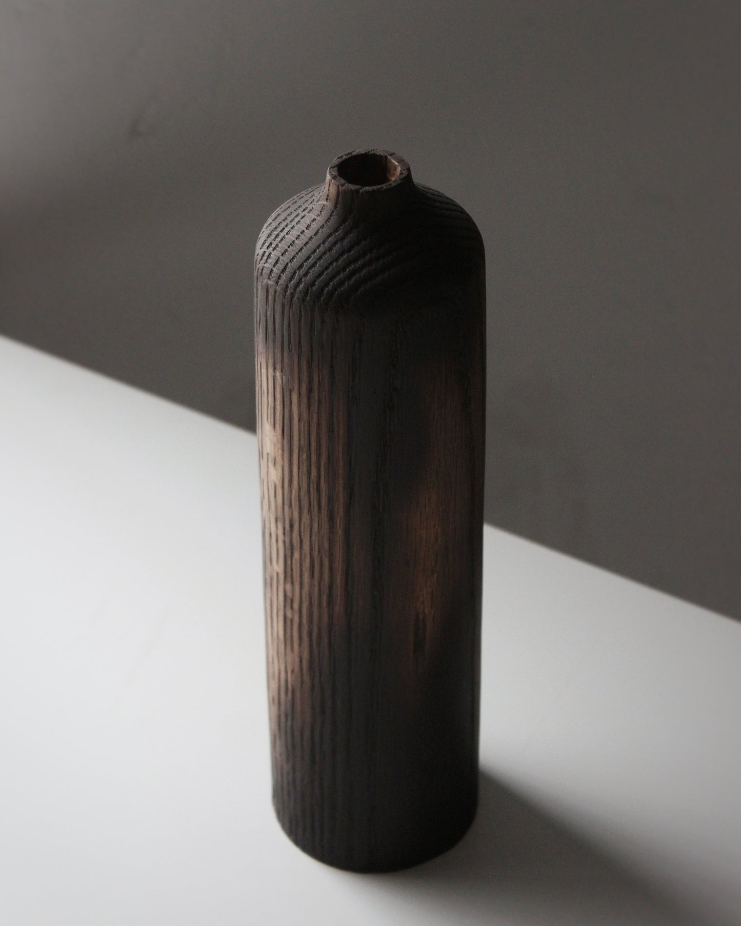 B52 Aged Red Oak Vase