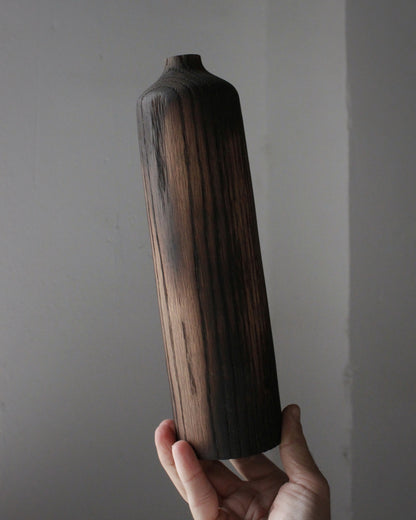 B52 Aged Red Oak Vase