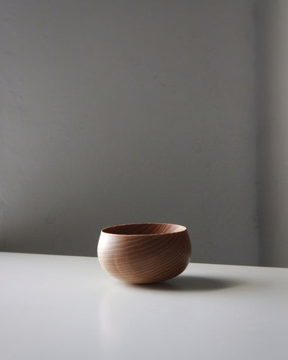 A243 Ash wood center