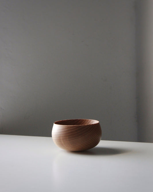 A243 Ash wood center