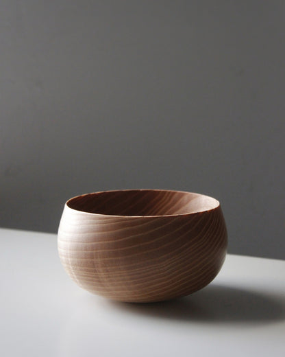 A243 Ash wood center