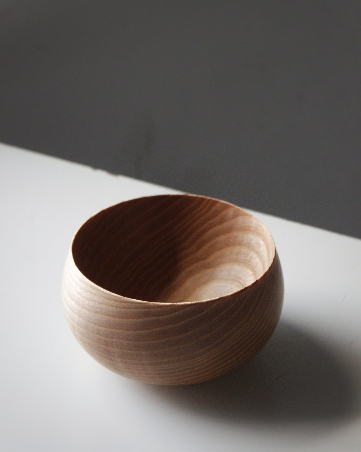 A243 Ash wood center