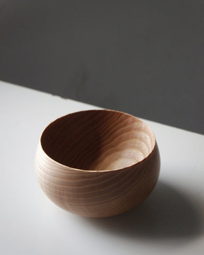 A243 Ash wood center