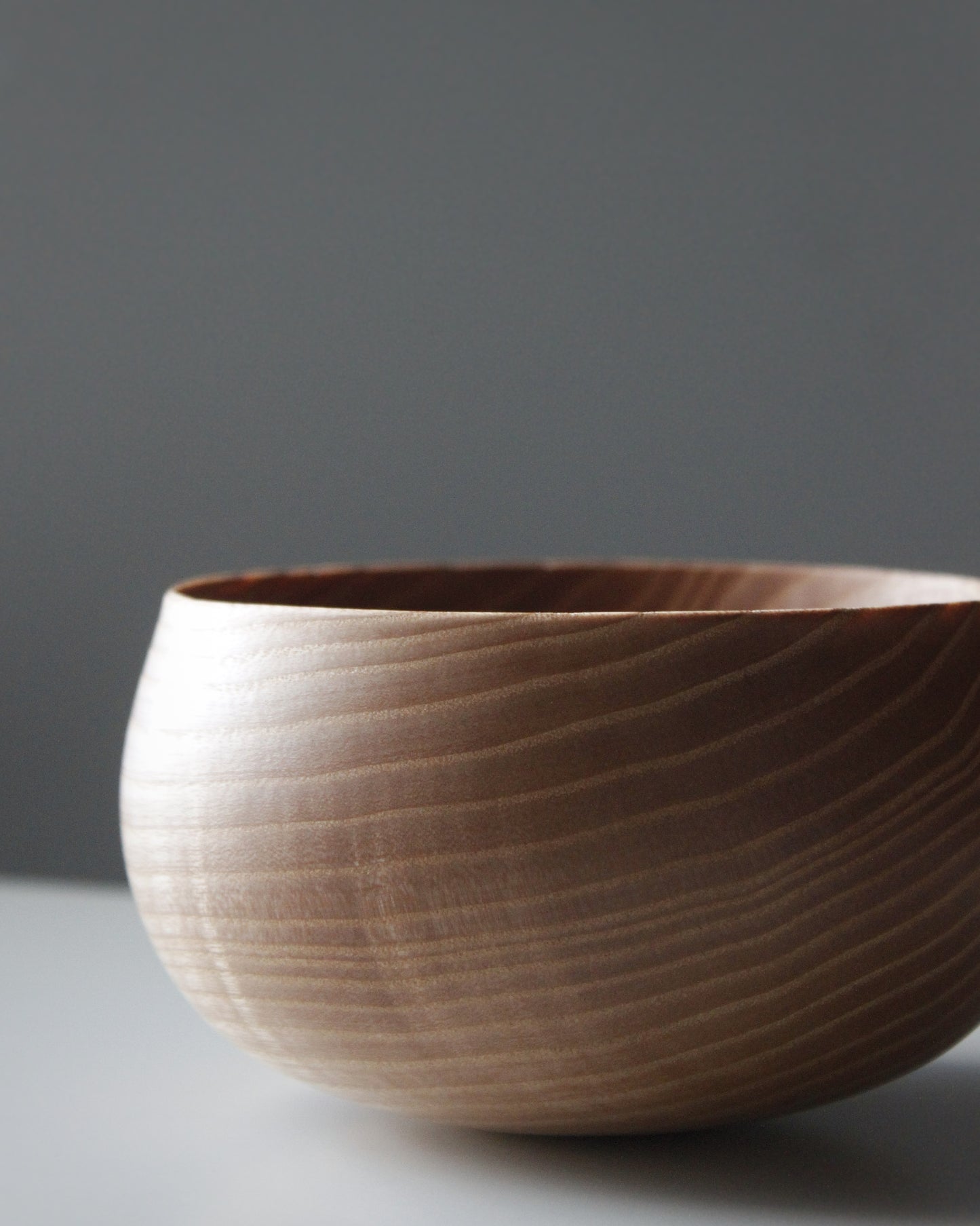 A243 Ash wood center