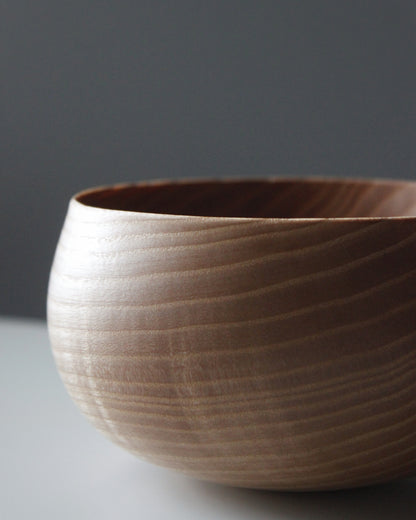 A243 Ash wood center