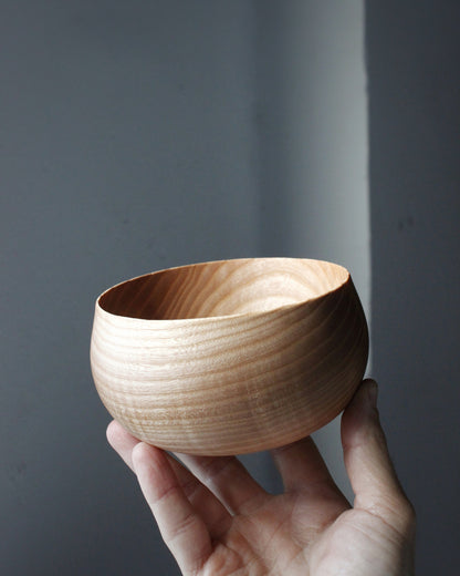 A243 Ash wood center