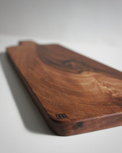 T11 Serving board of Iberian Walnut