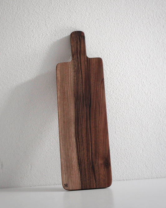 T07 Serving board of Iberian Walnut