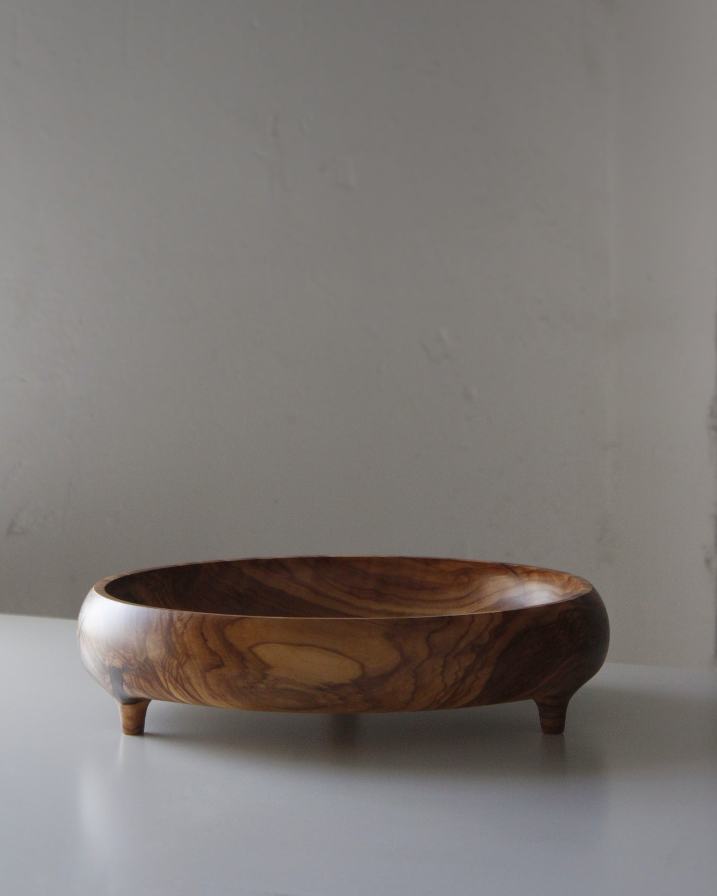 A217 Spanish Olive Wood Centerpiece