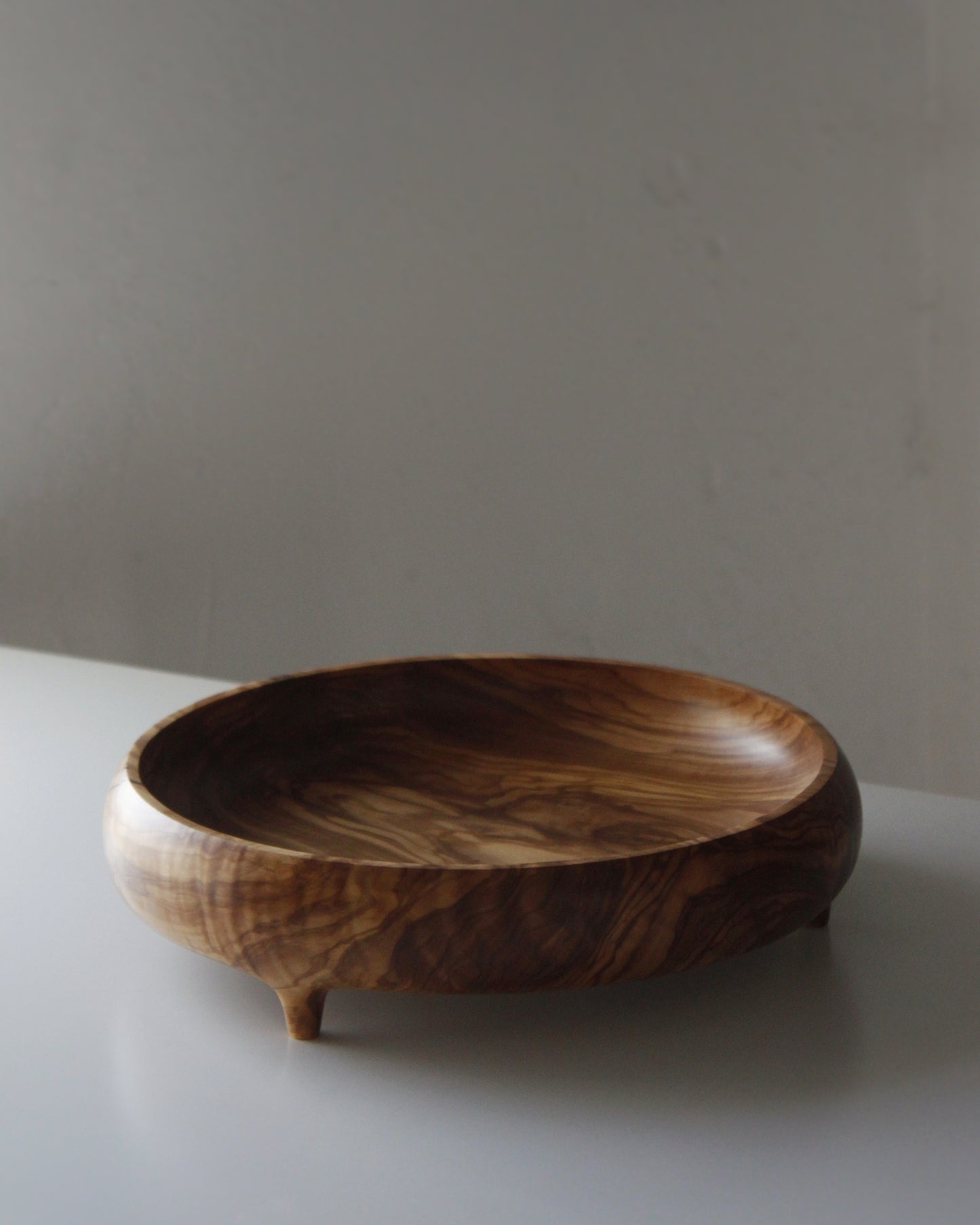 A217 Spanish Olive Wood Centerpiece