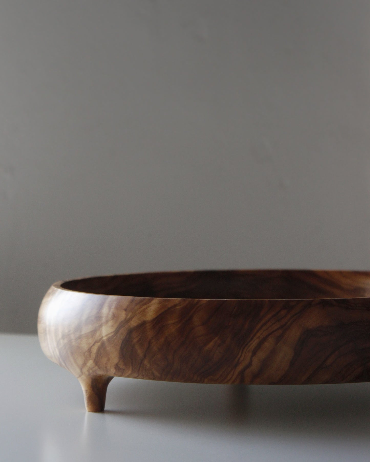 A217 Spanish Olive Wood Centerpiece