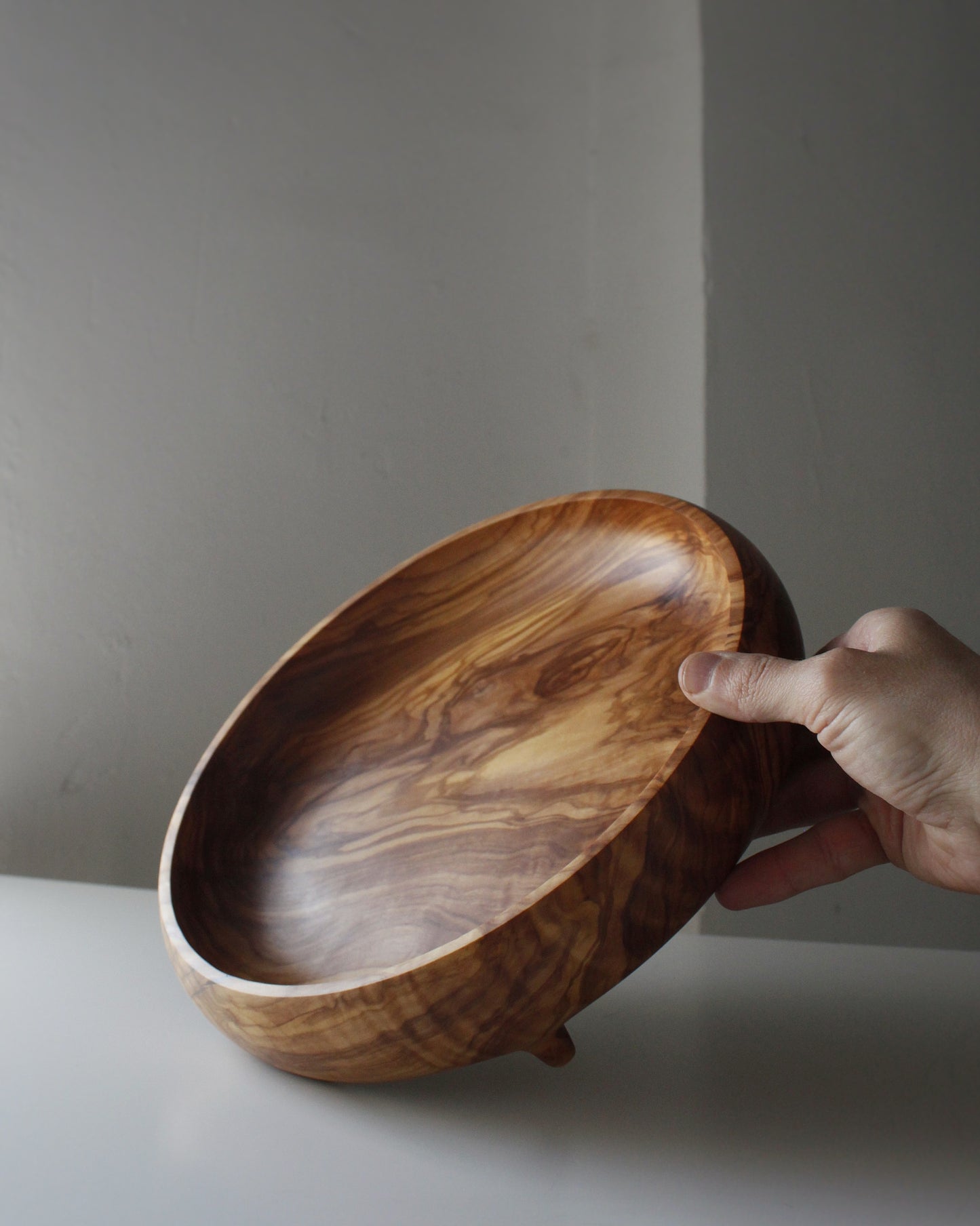 A217 Spanish Olive Wood Centerpiece