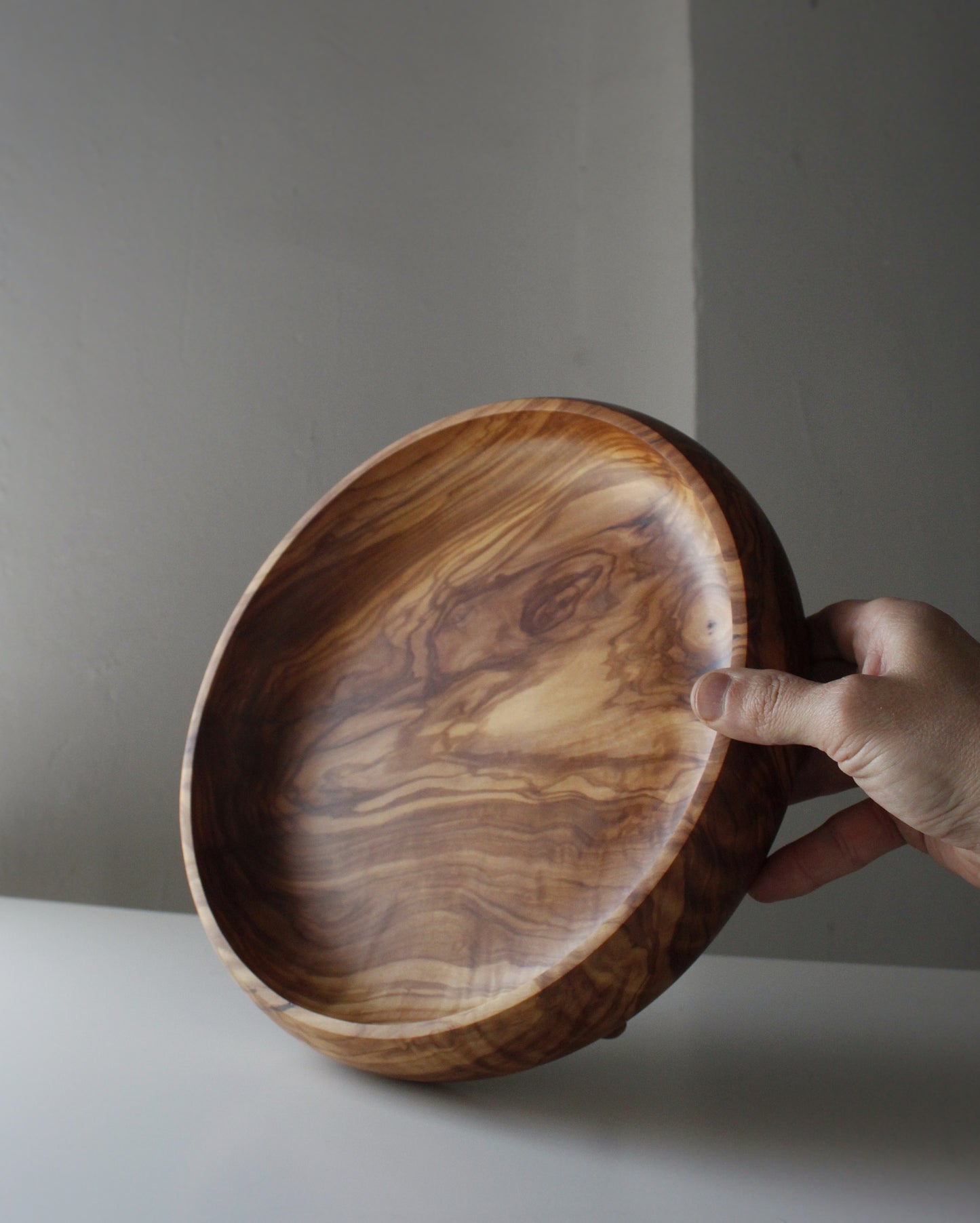 A217 Spanish Olive Wood Centerpiece
