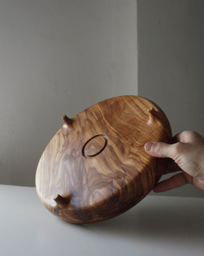 A217 Spanish Olive Wood Centerpiece
